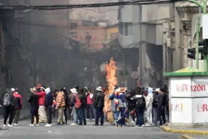 Clashes as Morales-allied protesters march on Bolivian capital | Politics News | ACTPnews