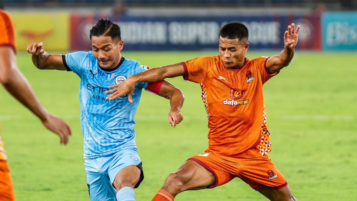 Mumbai City beats Punjab FC to finish third in ISL 2025-26 | ACTPnews
