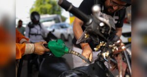 50% see rise in transport, service costs after fuel hikes, shows survey | India News | ACTPnews