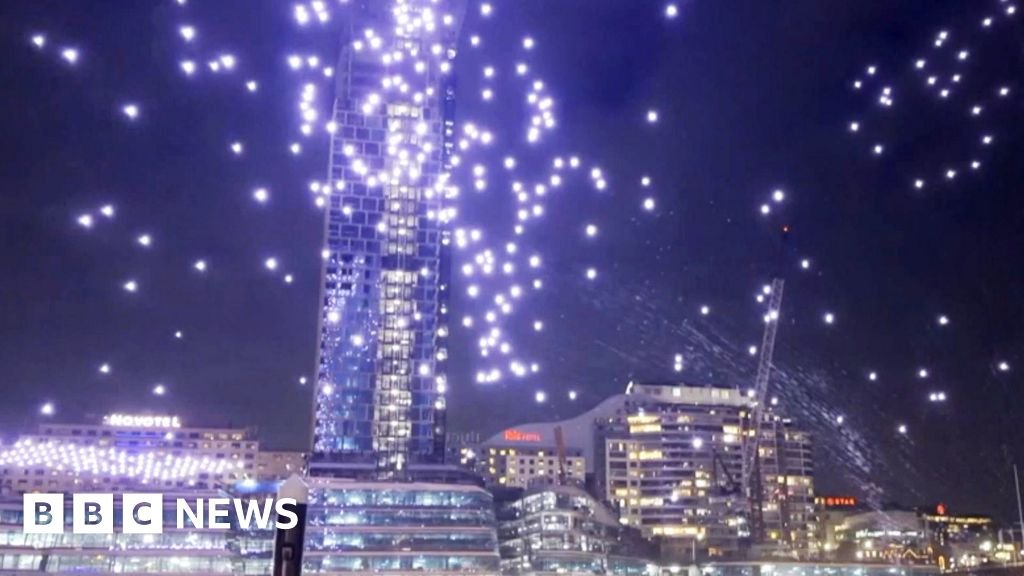 Drones crash into water after Sydney light show malfunction | ACTPnews
