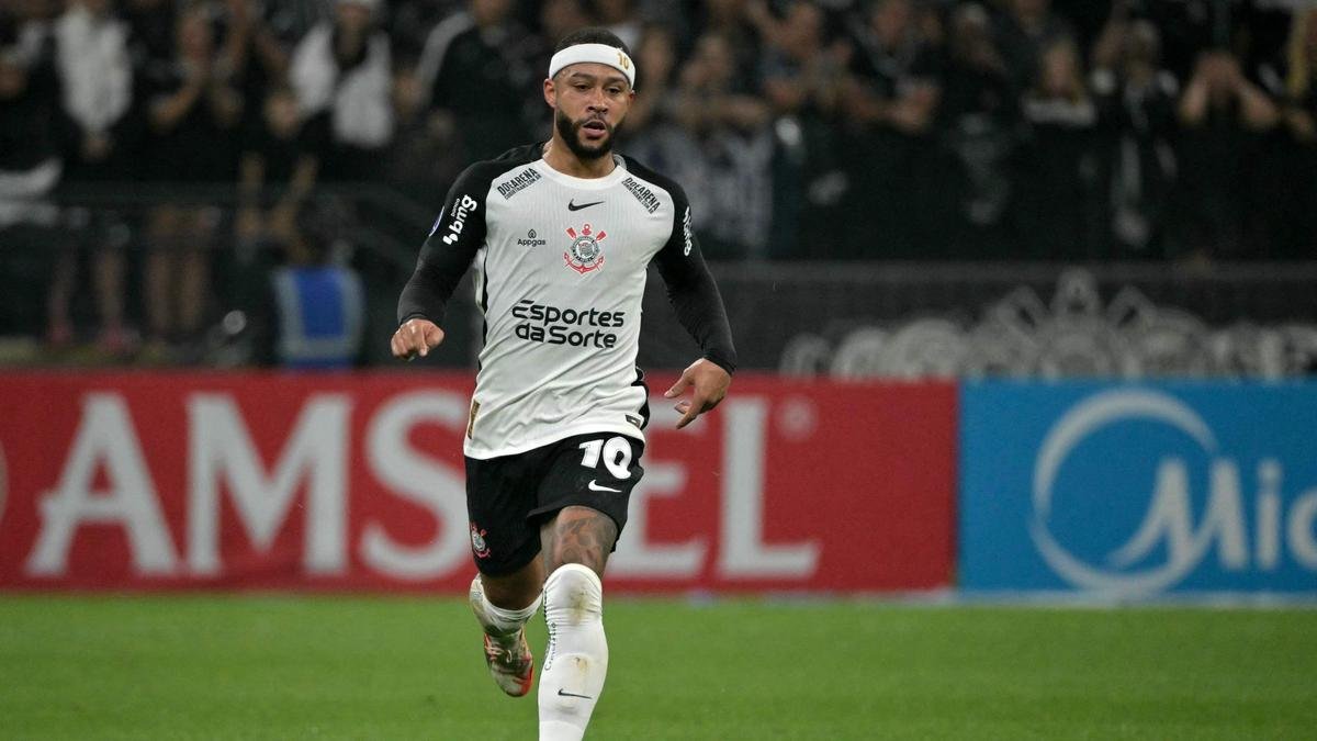 Koeman says Depay must come through next few weeks well before World Cup opener | ACTPnews