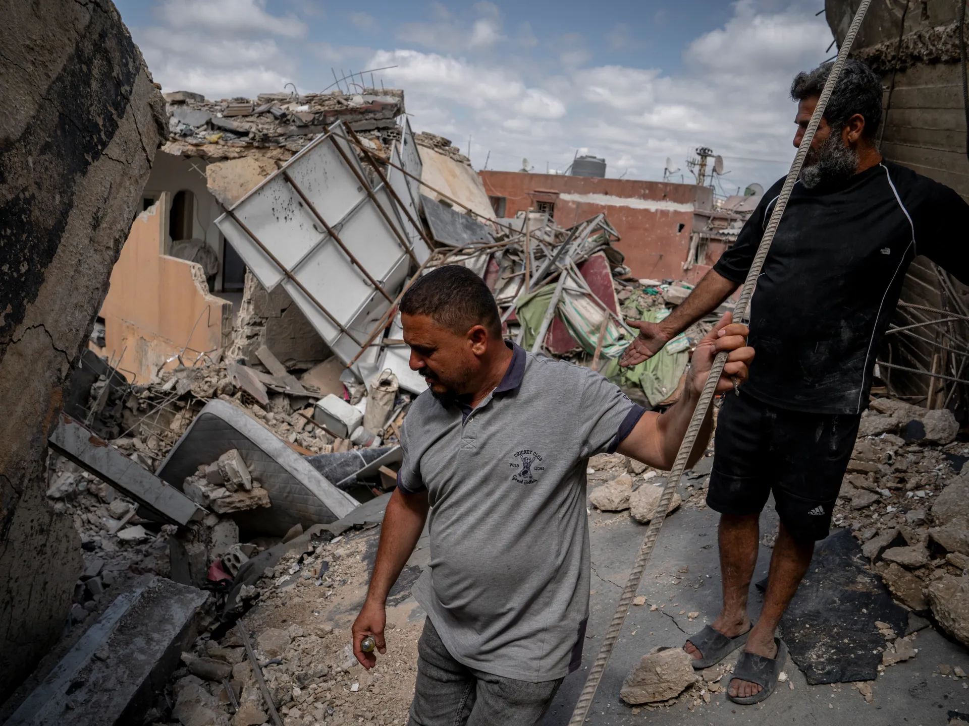 Five killed in Lebanon as Israeli forces advance across key Litani River | Israel attacks Lebanon News | ACTPnews