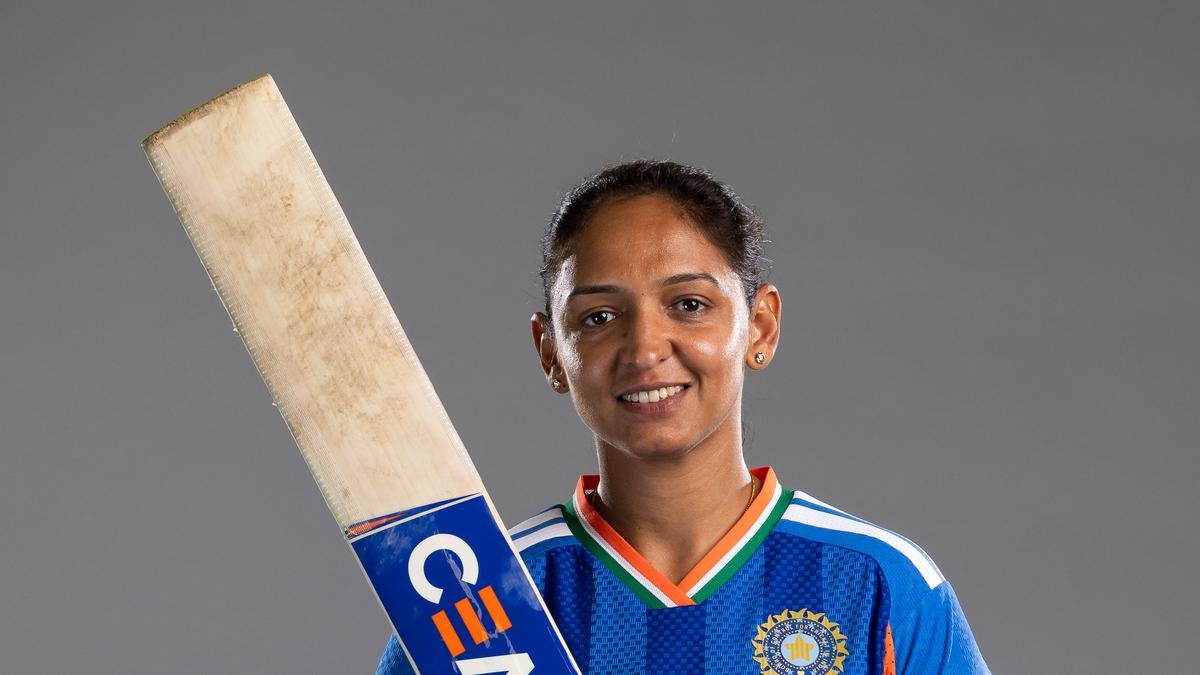 Is Harmanpreet Kaur playing in England vs India 2nd women's T20I?
