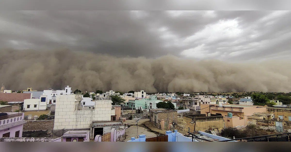Massive dust storm sweeps Rajasthan; rain brings relief in north India | India News | ACTPnews