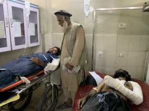 Truck carrying Afghan returnees from Pakistan flips on highway, killing 18 | Transport News | ACTPnews