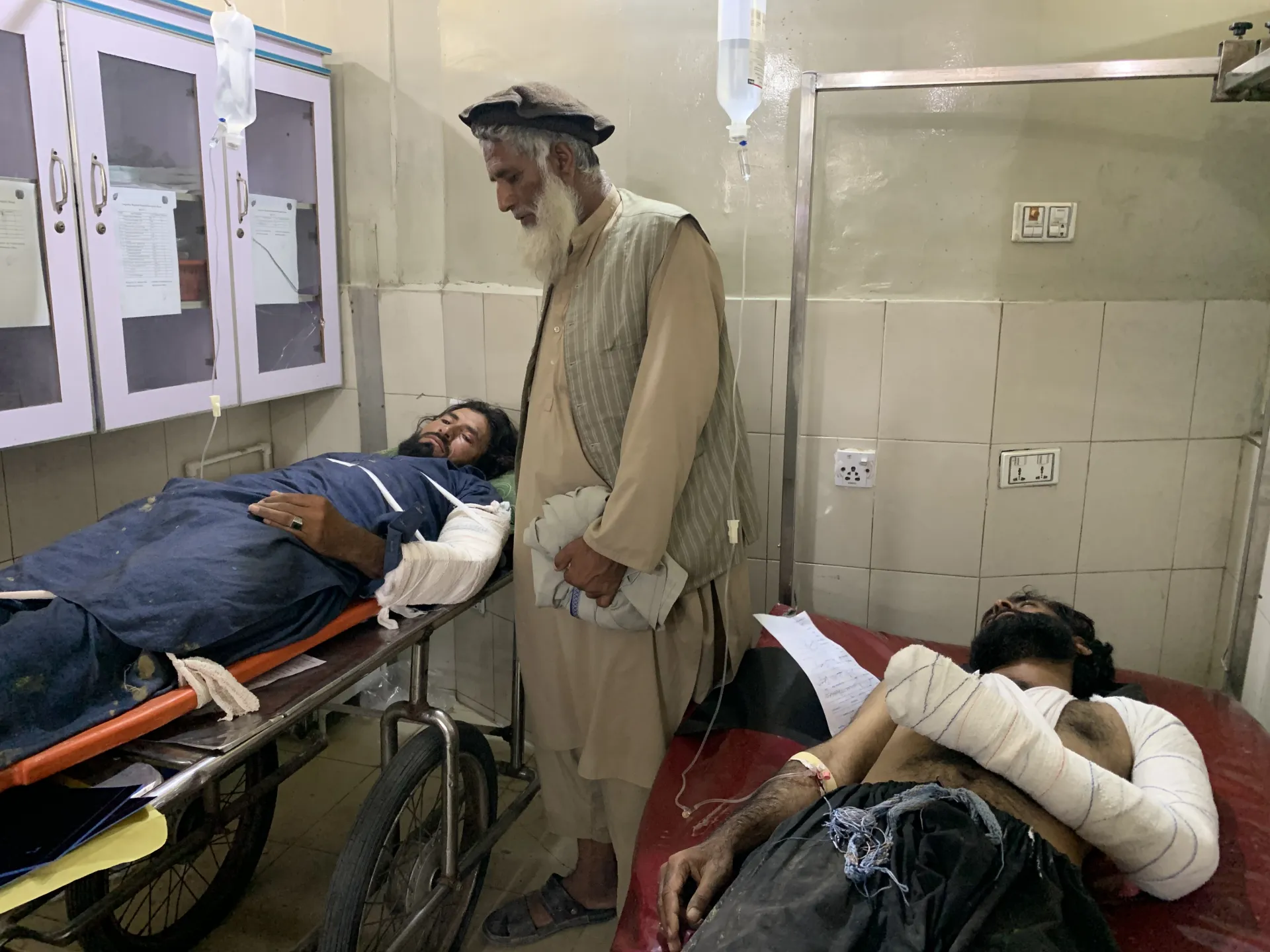 Truck carrying Afghan returnees from Pakistan flips on highway, killing 18 | Transport News
