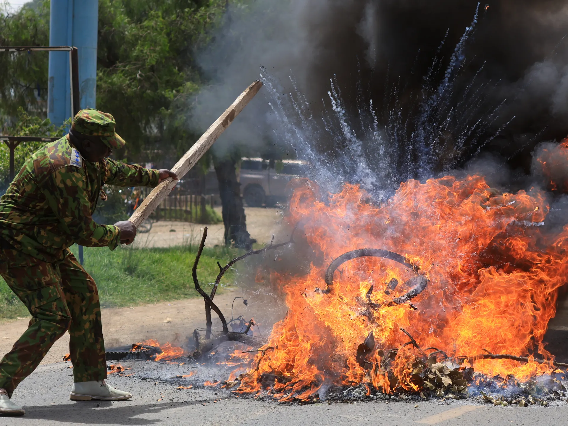 Protest outside Kenya’s planned US Ebola quarantine centre | Ebola News | ACTPnews