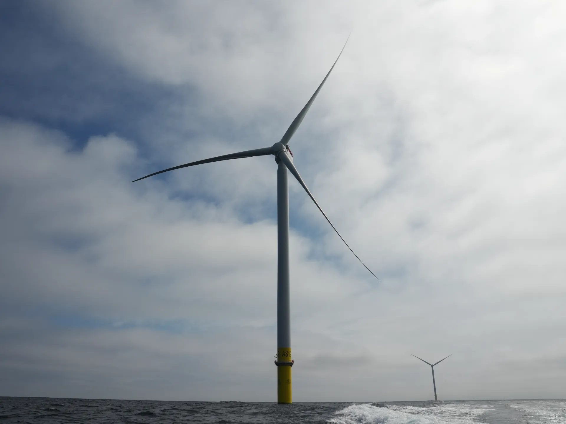 Trump admin’s cancellation of wind energy projects causes business turmoil | Renewable Energy | ACTPnews