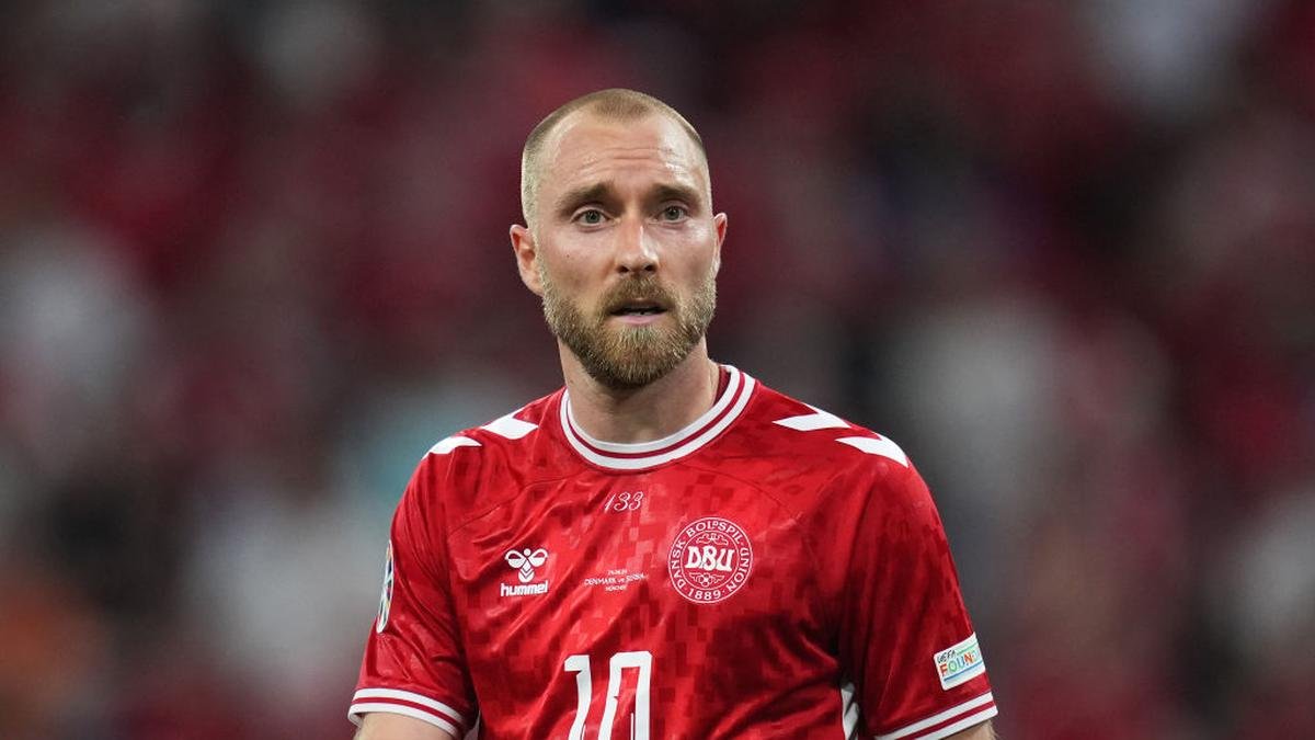 Christian Eriksen collapses again in friendly between Denmark and Ukraine | ACTPnews