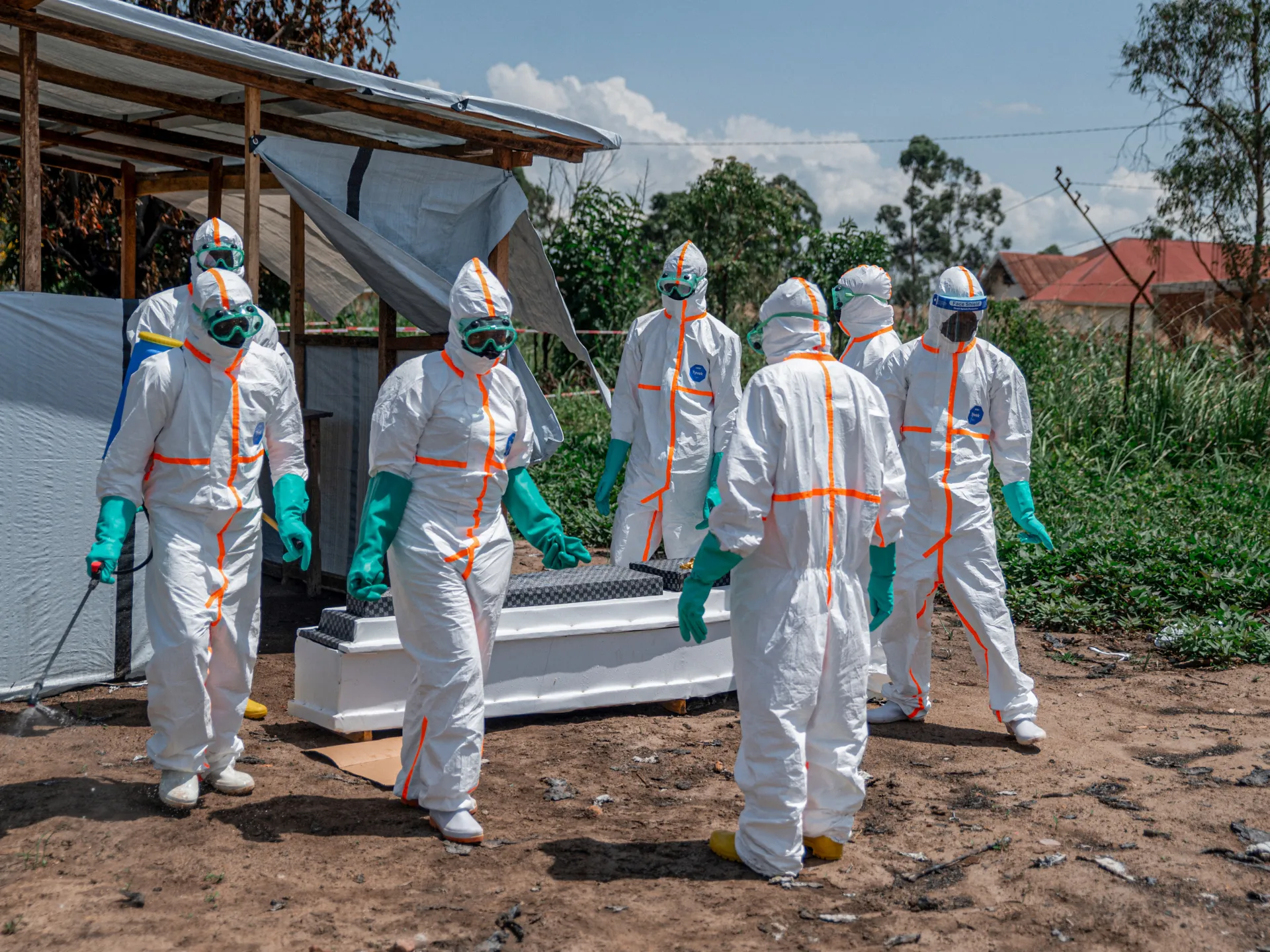 More than 70 medics infected with Ebola as DRC outbreak spreads ‘fast’ | Ebola News