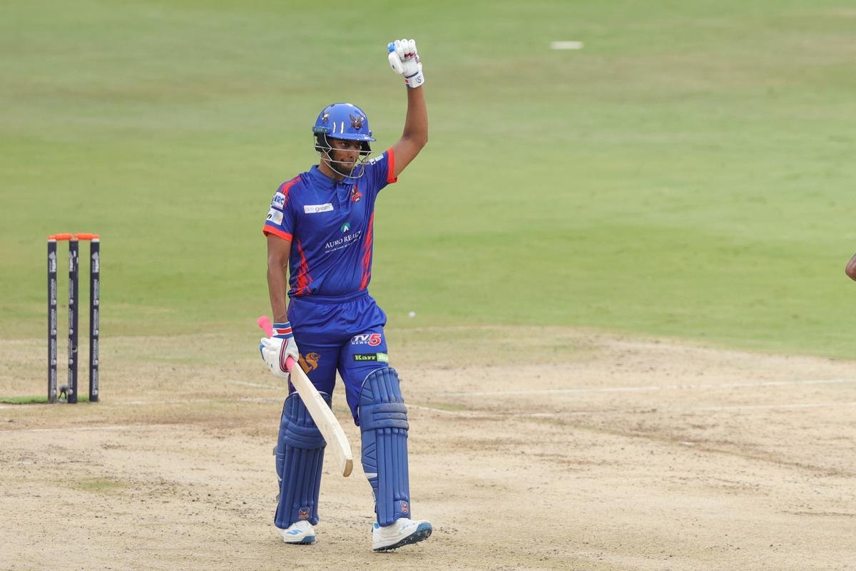 Tanay Thyagarajan helped Ranga Reddy Risers to a five-wicket win over Nalgonda Knights.