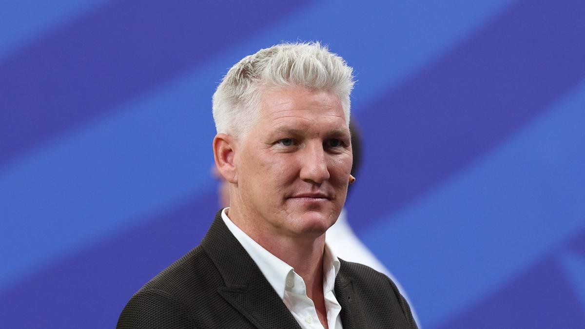 Schweinsteiger rejects racism claims over Ivory Coast comments
