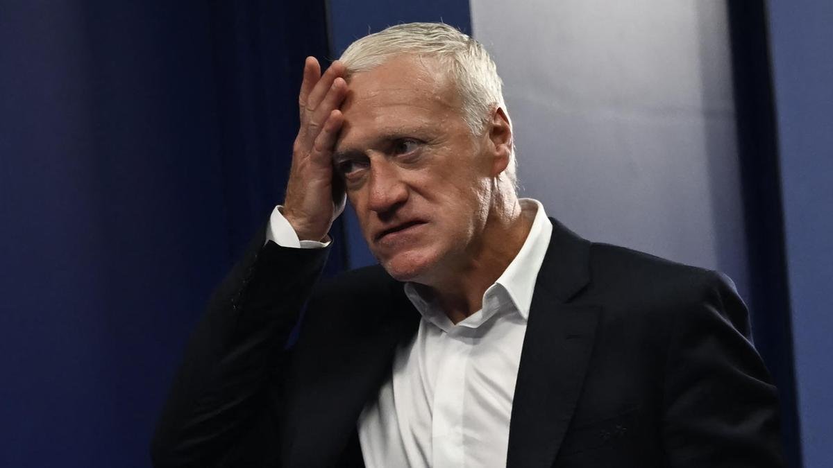 Why is Didier Deschamps not in the dugout for Norway vs France in FIFA World Cup 2026?