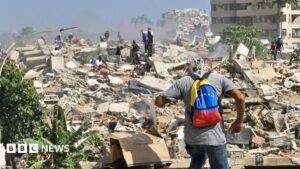 Venezuela earthquakes kill 920 people as families desperate for news | ACTPnews