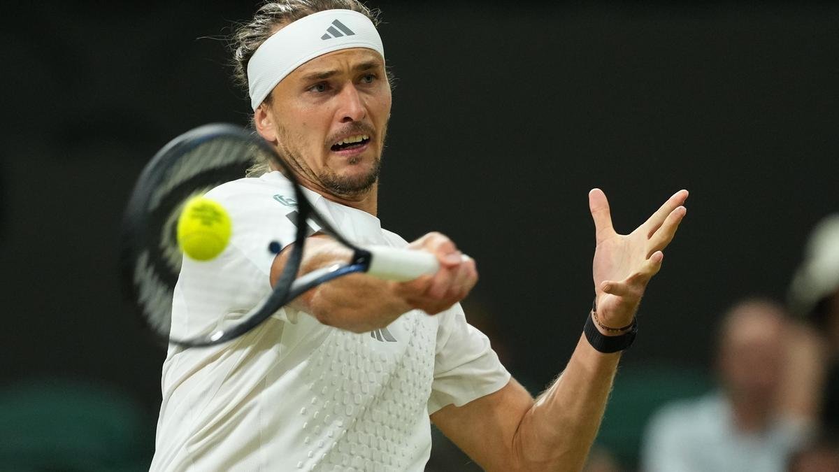 Wimbledon 2026: Why was Zverev’s fourth round match round suspended?