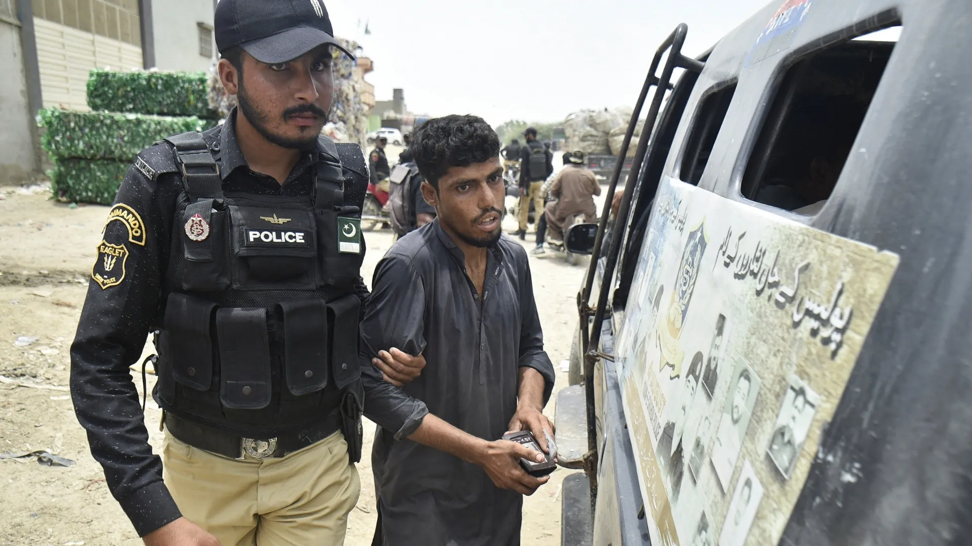 What’s behind Pakistan’s mass deportation of Afghans? | Refugees News