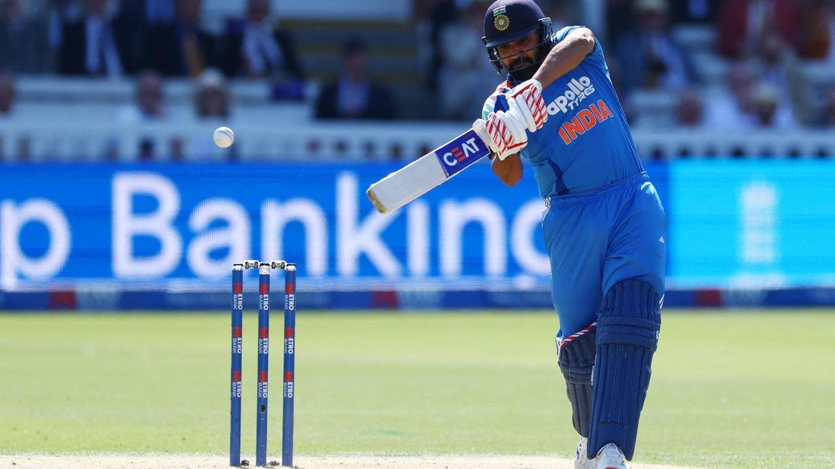 ENG vs IND 3rd ODI, Live Score: India 278/2 (41); Kohli brings up 50; India need 93 off 8 overs to win