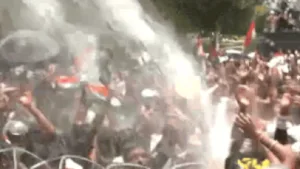 Watch: Jharkhand protesters echo Bihar, dance as police turn water cannons on them | India News | ACTPnews