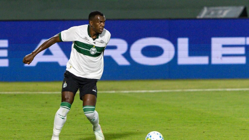 ‘A scare’: Brazilian football player leaps into tunnel in joy over later disallowed goal | ACTPnews