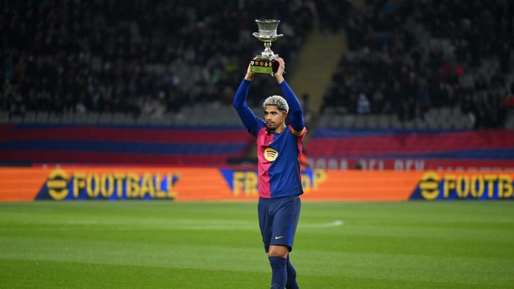 Liverpool signs Ronald Araujo from Barcelona on season-long loan | ACTPnews