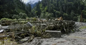 4 people killed after flash flood in Arunachal; 5 Army personnel missing | India News | ACTPnews