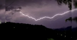 Odisha records 5,721 lightning deaths in 18 years, mineral belts hit hard | India News | ACTPnews