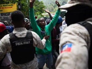 Haiti police confront public frustration after deadly gang attack kills 47 | Conflict News | ACTPnews