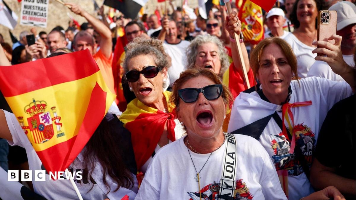 big crowd in Madrid