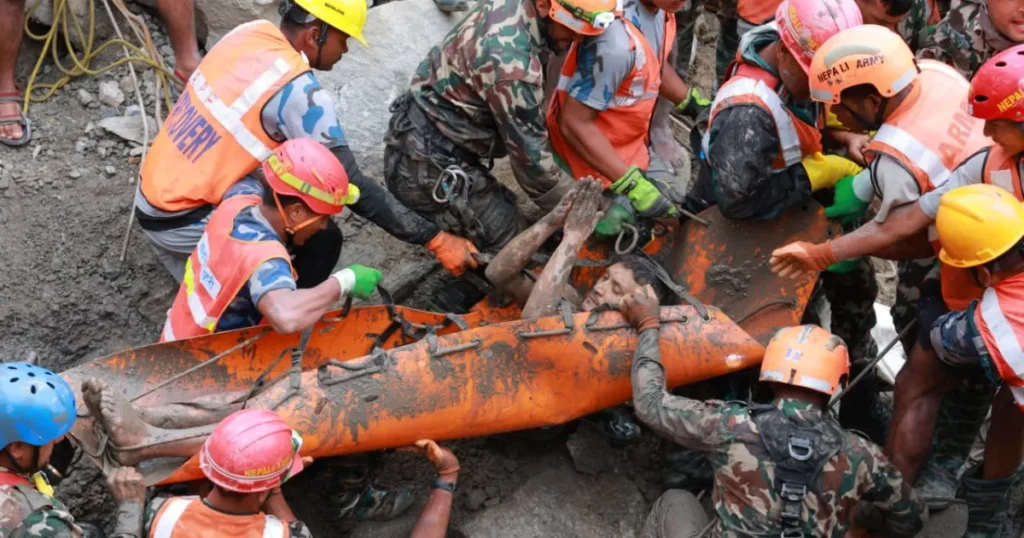 Photos: UN urges global aid after China, Nepal floods kill over 1,300 | Floods News | ACTPnews