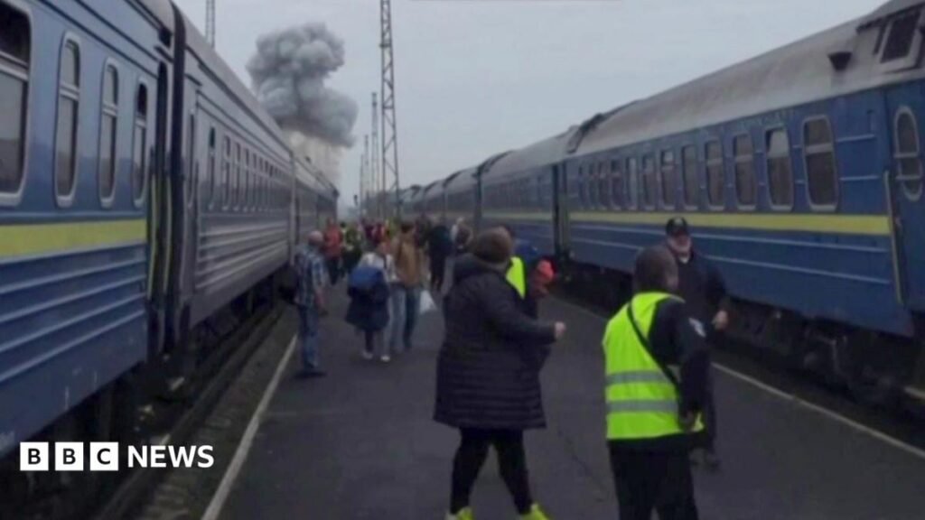 Russia hits Ukrainian train shortly after Boris Johnson and top European officials leave station | ACTPnews