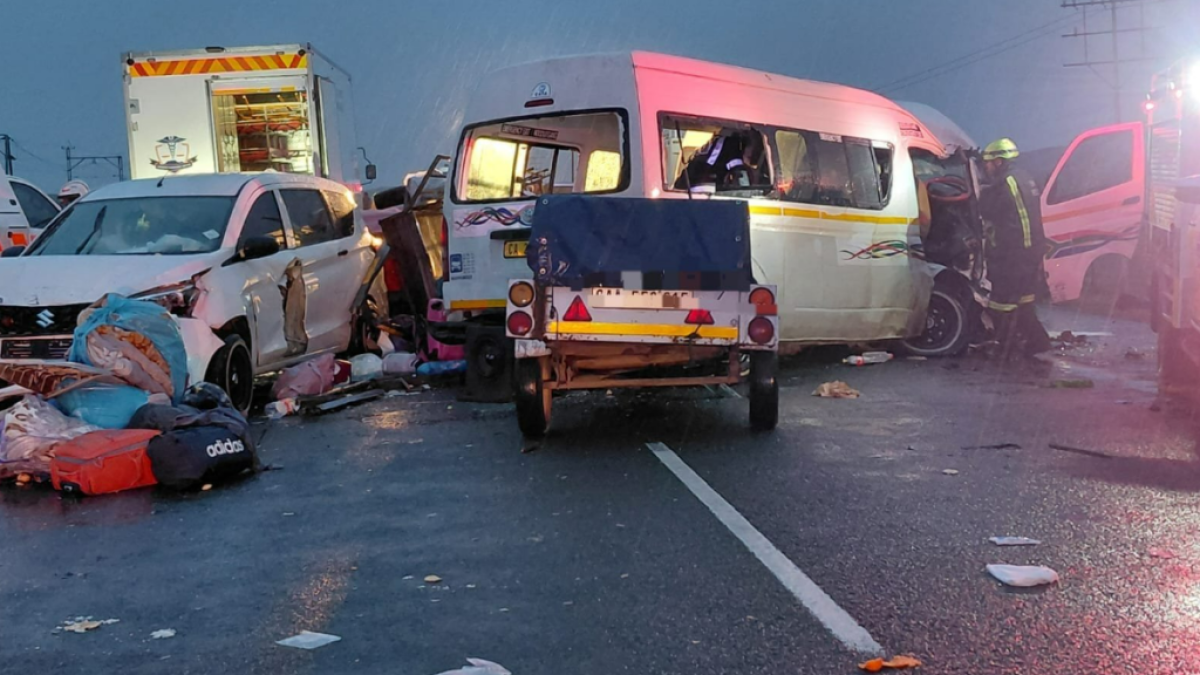 Multiple vehicle road crash in South Africa kills 21 | News