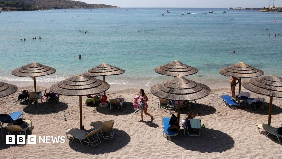 Vouliagmeni beach: Man, 82, dies after beach fight with 76-year-old over sunlounger in Greece | ACTPnews