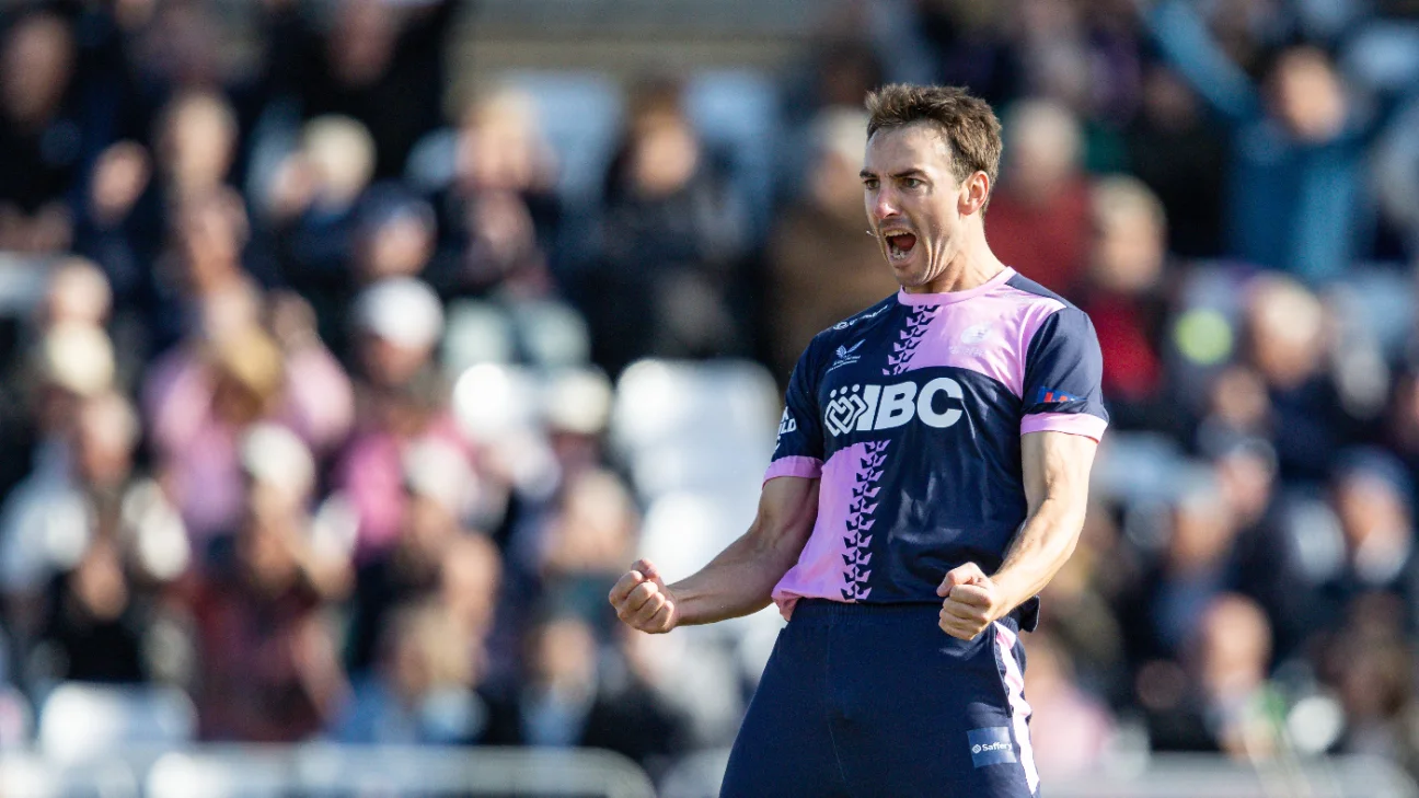 Toby Roland-Jones rolls back the years as Middlesex end long trophy drought with One-Day Cup
