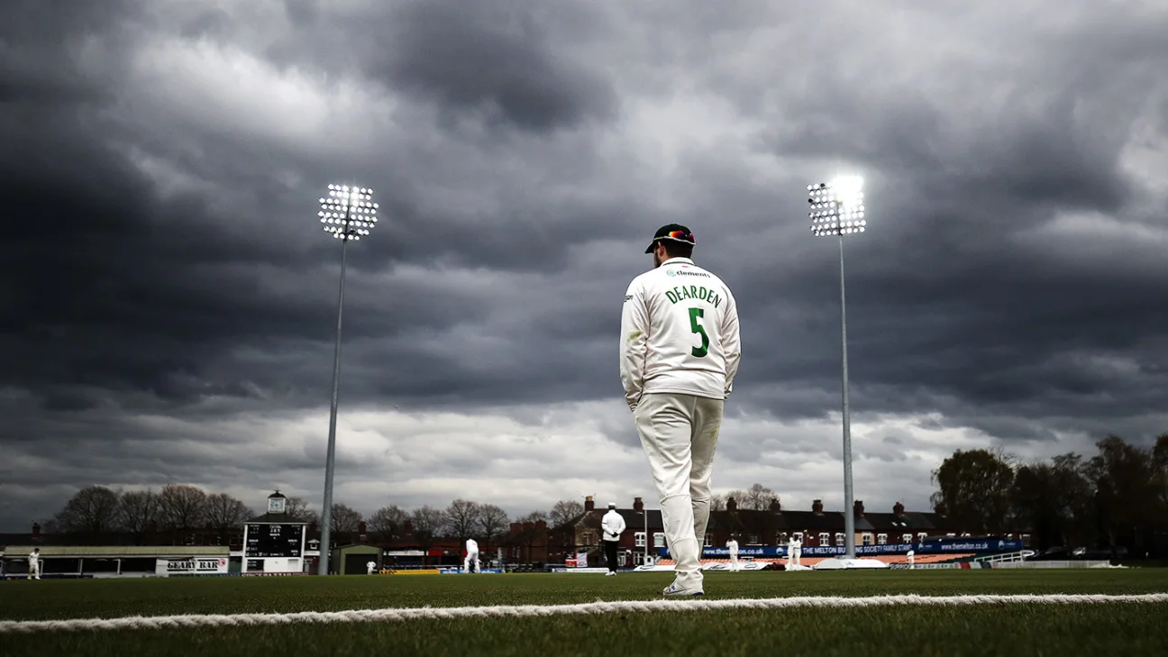 County Championship - Leicestershire will appeal pitch penalty in bid to avoid relegation