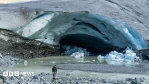 Swiss glaciers suffer ‘disastrous’ year of ice loss | ACTPnews