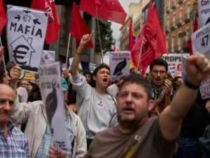 Spain’s parliament rejects gov’t housing decrees amid mass protests | Housing News | ACTPnews