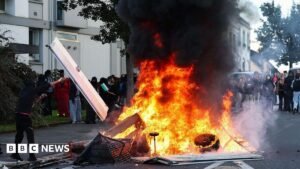 Riot police clash with students as education protests rage in France | ACTPnews