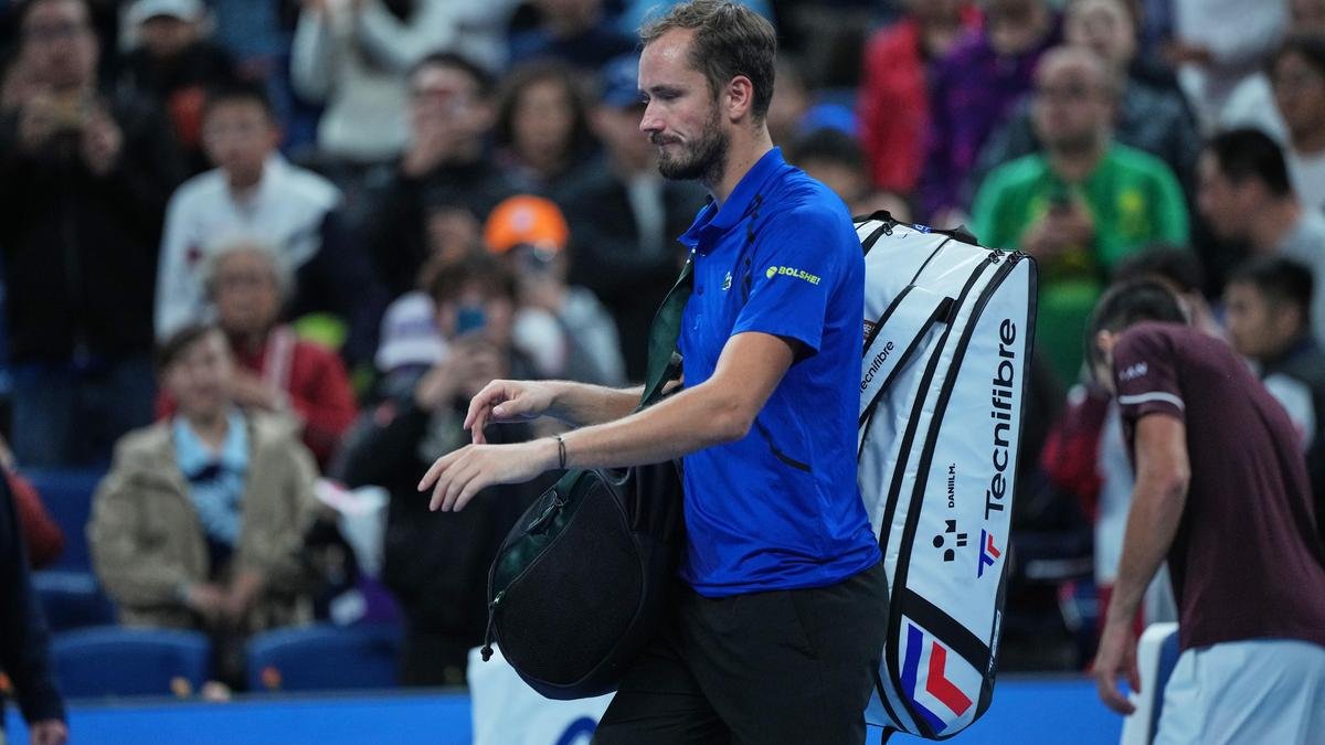 Daniil Medvedev’s Controversies and Fines: Full List of On-Court Incidents