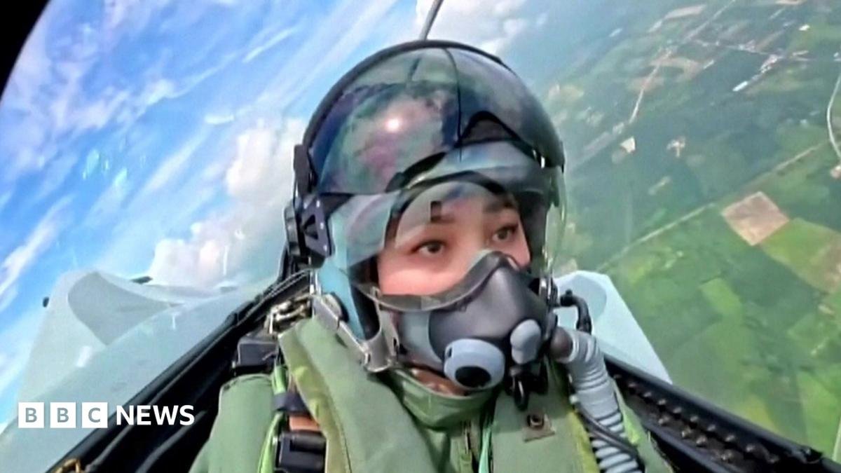 Thai Queen in a fighter jet