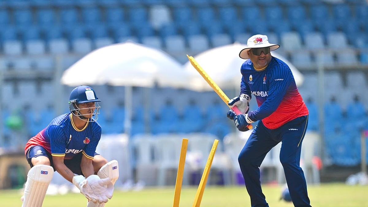 Yashasvi Jaiswal does wicketkeeping drills for Mumbai in Ranji Trophy 2026-27